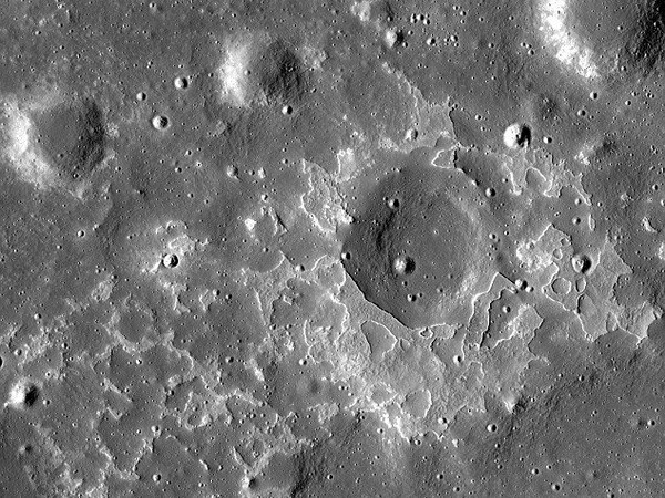 Núi lửa từng hoạt động trên Mặt Trăng vào thời kỳ khủng long? ảnh 1