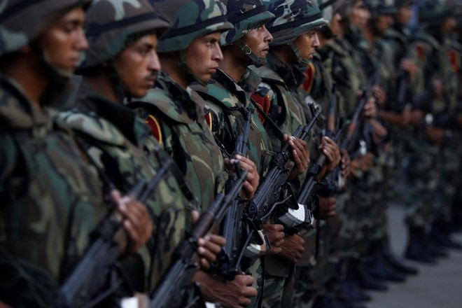 Quân đội Ai Cập tiêu diệt 60 tên khủng bố trên bán đảo Sinai ảnh 1