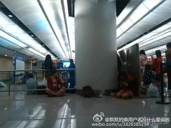 Máy bay của hãng Orient Thai buộc phải hạ cánh khẩn ở Côn Minh ảnh 1