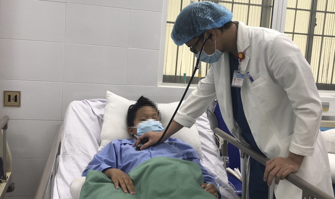Cần Thơ: Cứu sống bệnh nhi 11 tuổi vỡ túi phình mạch máu não ảnh 1