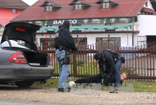 Bosnia cáo buộc 2 đối tượng cực đoan âm mưu tấn công cảnh sát ảnh 1