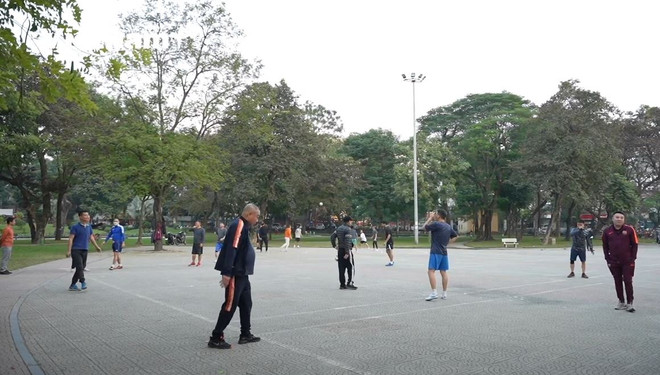 Hà Nội xóa bỏ tường rào công viên - giải "cơn khát" không gian xanh ảnh 2