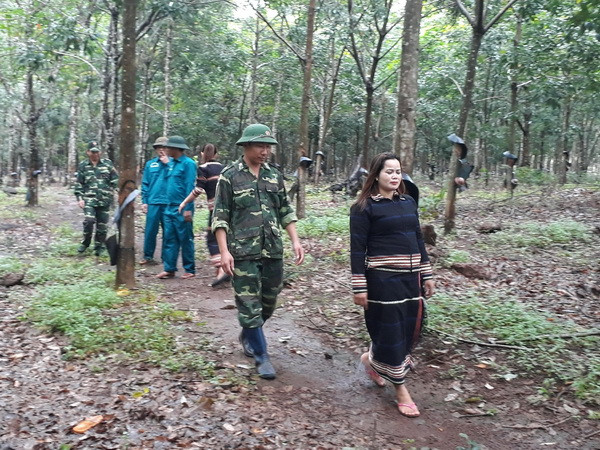 Góp phần xây dựng biên giới hòa bình, ổn định và phát triển ảnh 1