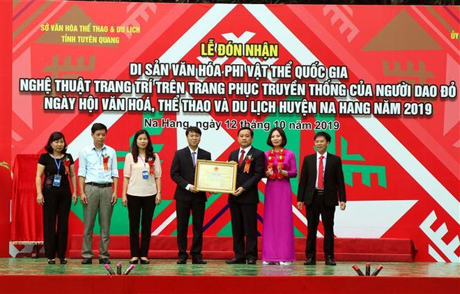 Nghệ thuật trang trí trên trang phục người Dao đỏ là di sản văn hóa ảnh 1