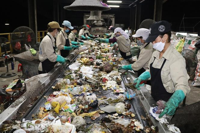 Ninh Bình: Khu vực chôn lấp rác bị lấp đầy trước 20 năm theo thiết kế ảnh 1