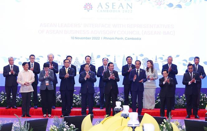 Thủ tướng tham dự các hoạt động trong khuôn khổ Hội nghị Cấp cao ASEAN ảnh 2