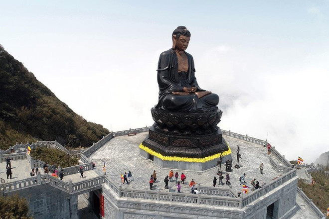 Mặc áo khoác giữa mùa Hè - Điều không tưởng chỉ có ở Fanispan! ảnh 4