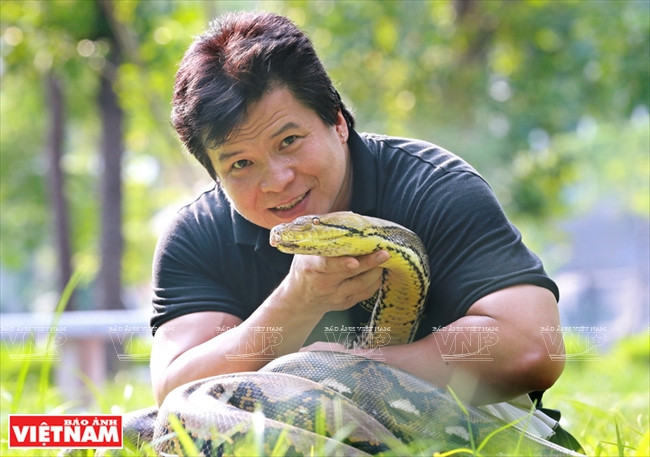 “Chàng Thạch Sanh” và sở thích chinh phục những con trăn lớn ảnh 1