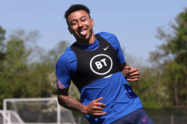 Tuyển Anh chốt danh sách: Lingard bị loại, bất ngờ Alexander-Arnold ảnh 1