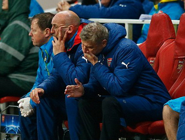 HLV Arsene Wenger nói gì sau 90 phút "điên rồ" tại Emirates? ảnh 1