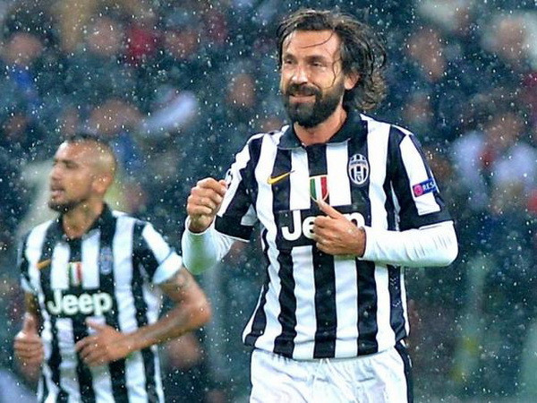 Pirlo lập siêu phẩm sút phạt trong ngày cán mốc 100 trận ảnh 1