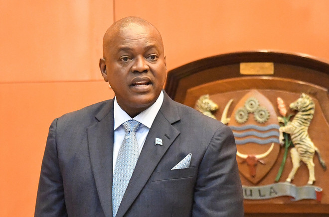 Dịch COVID-19: Tổng thống Botswana và 63 nghị sỹ bị cách ly ảnh 1