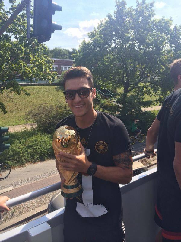 Lễ chào đón hoành tráng đội tuyển Đức vừa trở về từ Brazil ảnh 16