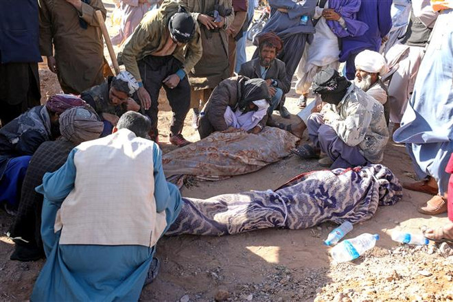 Động đất tại Afghanistan: Phần lớn nạn nhân là phụ nữ và trẻ em ảnh 1