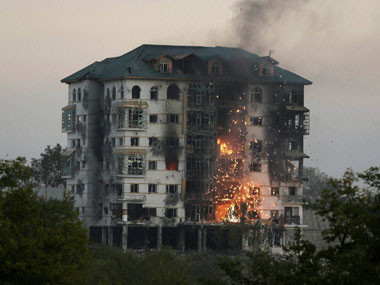 Ấn Độ: Đấu súng dữ dội ở Pampore, 2 kẻ khủng bố bị tiêu diệt ảnh 1