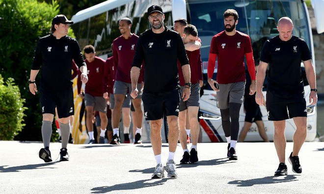 Thầy trò HLV Klopp đã đến Marbella. (Nguồn: Liverpool FC) Liverpool đến Marbella, sẵn sàng đá chung kết Champions League ảnh 1