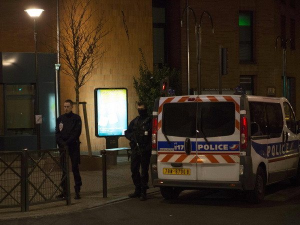 Pháp diễn tập cứu hộ trong trường hợp xảy ra tấn công khủng bố ảnh 1