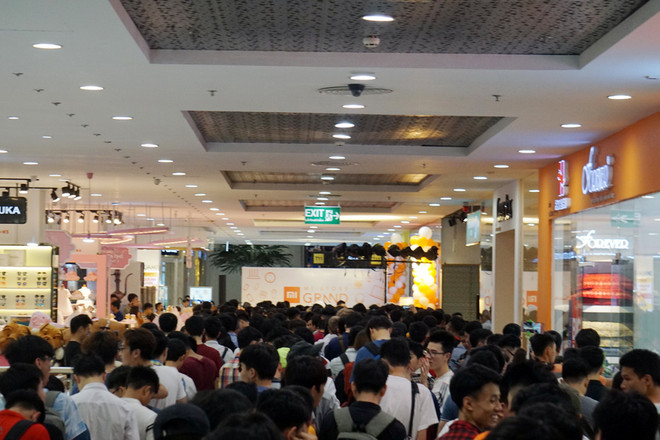 Cận cảnh cửa hàng ủy quyền đầu tiên của Xiaomi tại Hà Nội ảnh 3