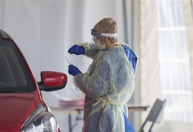 Canada: Người gốc Việt trong “đội quân áo trắng” tử vong vì COVID-19 ảnh 1