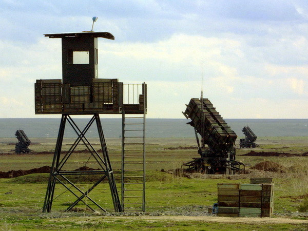 Nga sẽ đáp trả nếu Mỹ triển khai hệ thống tên lửa tại Ukraine ảnh 1