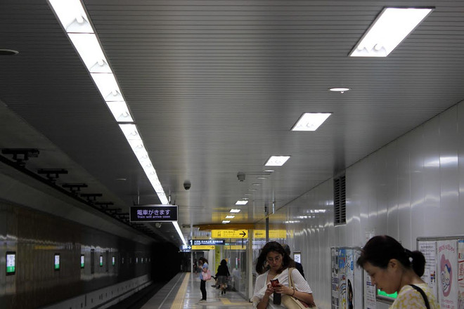 Ứng dụng ánh sáng LED trong hệ thống tàu điện ngầm ở Nhật Bản ảnh 3