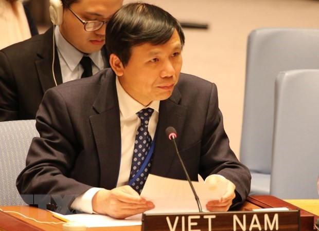 Đại sứ, Trưởng Phái đoàn Việt Nam tại Liên hợp quốc Đặng Đình Quý. (Ảnh: Hoài Thanh/TTXVN) Việt Nam kêu gọi các bên tại Yemen nối lại đàm phán hòa bình ảnh 1