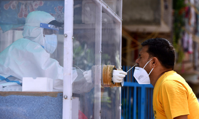 Số ca tử vong ở Ukraine cao, bệnh viện ở Ấn Độ thiếu oxy trầm trọng ảnh 1