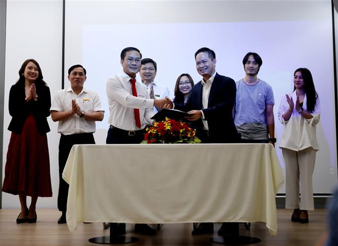 TP Hồ Chí Minh: Người dân đã có thể thanh toán tiền điện trả sau ảnh 1