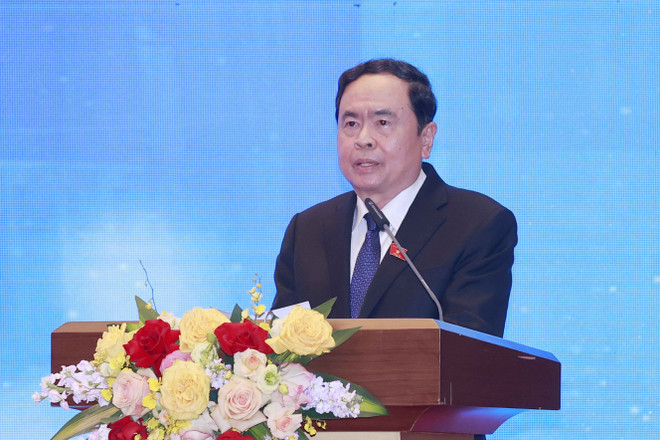 Ông Trần Thanh Mẫn, Ủy viên Bộ Chính trị, Phó Chủ tịch Thường trực Quốc hội, Trưởng ban Chỉ đạo Giải Diên Hồng phát biểu. (Ảnh: Doãn Tấn/TTXVN) Phát động Giải báo chí về Quốc hội và Hội đồng nhân dân lần thứ nhất ảnh 2
