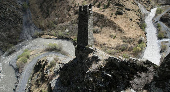 Du khách đổ xô đến “Thành phố của người chết” thời Trung cổ ảnh 1