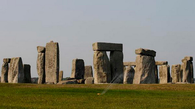 Phát hiện ngôi nhà ‘sinh thái’ 6.300 năm tuổi gần Stonehenge ảnh 2