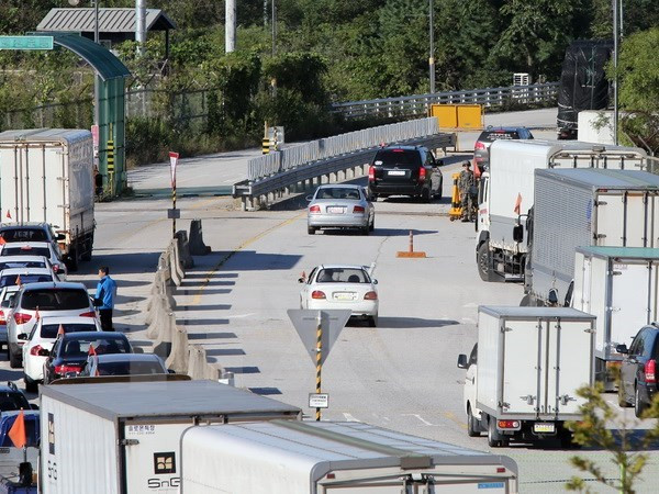 Đội tiền trạm Hàn Quốc tới Kaesong lập văn phòng liên lạc liên Triều ảnh 1