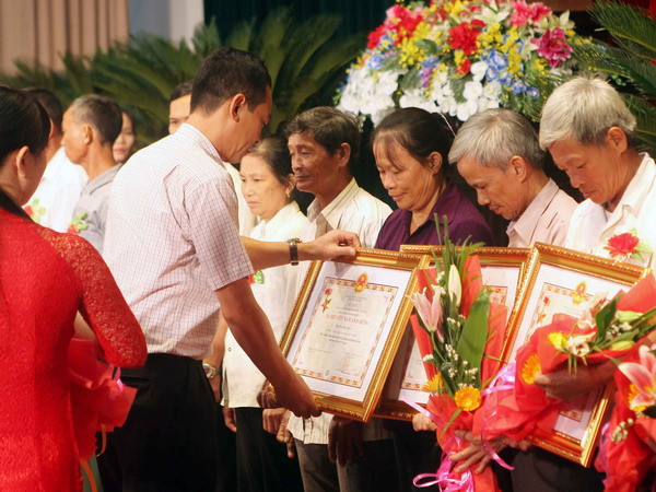 Thanh Hóa phong tặng, truy tặng danh hiệu Bà mẹ Việt Nam Anh hùng ảnh 1