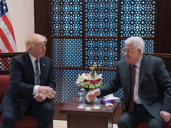 Tổng thống Mỹ đến Bethlehem để hội đàm với Tổng thống Palestine ảnh 1