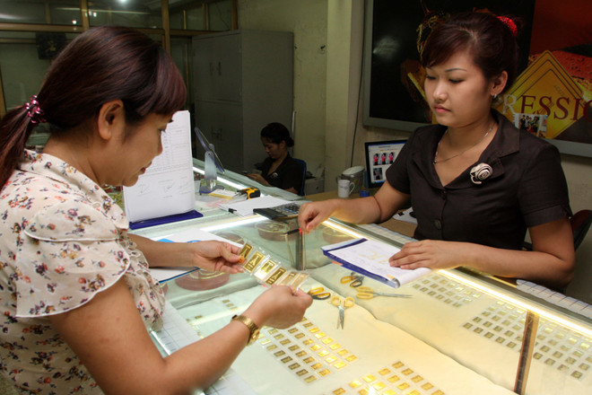 Chuyên gia: Nhà đầu tư nên thận trọng khi đầu tư vào vàng lúc này ảnh 1