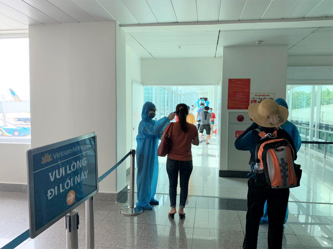 Chuyến bay duy nhất của Vietnam Airlines từ TP.HCM về Hà Nội ảnh 2