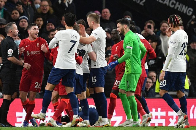 Man City tạo khoảng cách trong cuộc đua ngôi vương Premier League ảnh 2