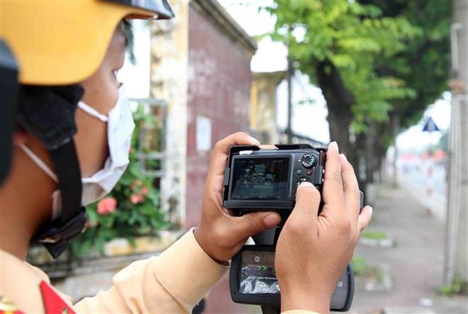 Hà Nội thu hồi phù hiệu gần 1.550 phương tiện vi phạm tốc độ ảnh 1