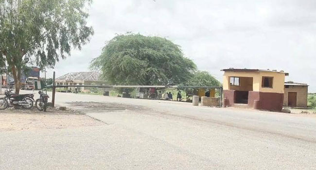 Nigeria đóng cửa biên giới trên bộ với Niger sau cuộc đảo chính ảnh 1