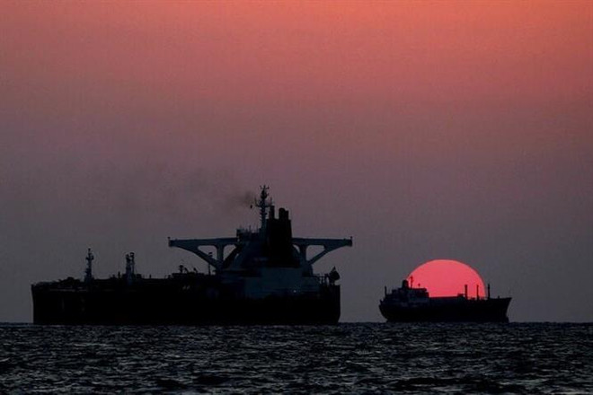 Gibraltar bắt giữ thuyền trưởng và một sỹ quan trên tàu chở dầu Iran ảnh 1