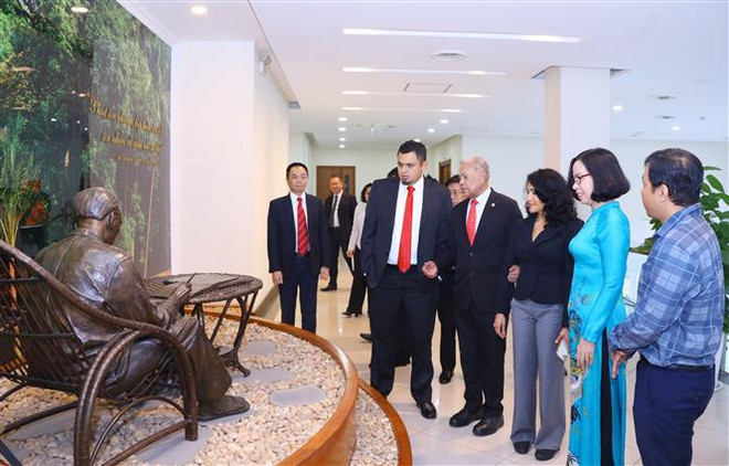 Thông tấn xã Việt Nam và Đảng Lao động Mexico tăng cường hợp tác ảnh 2