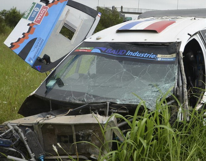 Tay đua người Pháp đâm chết người trên đường đua Rally Dakar ảnh 1