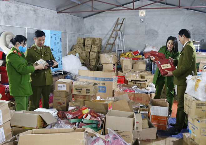 Tăng kiểm soát các sản phẩm người nổi tiếng bán hàng trên mạng ảnh 1