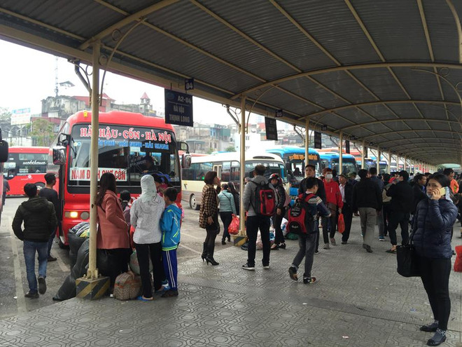 Nghỉ Tết Dương lịch: Lượng khách tăng 20%, xe Limousine kín chỗ ảnh 1