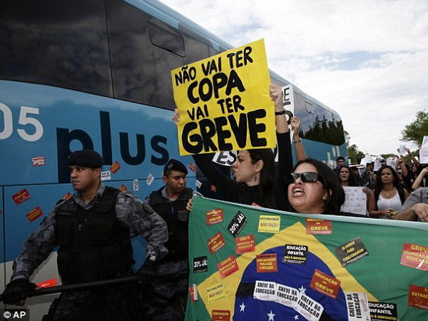 Tin World Cup 27/5: Tuyển Brazil bị "tấn công," Đức đã sẵn sàng ảnh 1