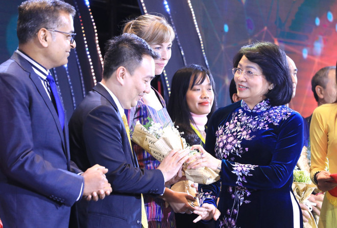 Công bố 100 doanh nghiệp phát triển bền vững tại Việt Nam năm 2020 ảnh 1