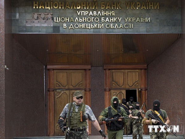 Quân ly khai tấn công căn cứ quân sự ở Ukraine, 4 người chết ảnh 1