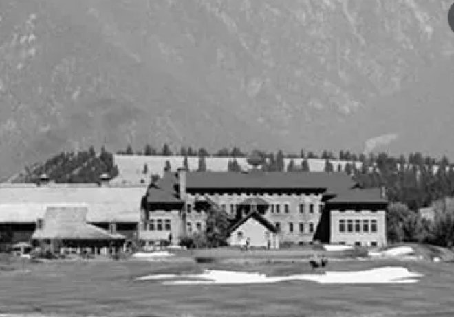 Canada tiếp tục phát hiện nhiều hài cốt gần hệ thống trường nội trú cũ ảnh 1