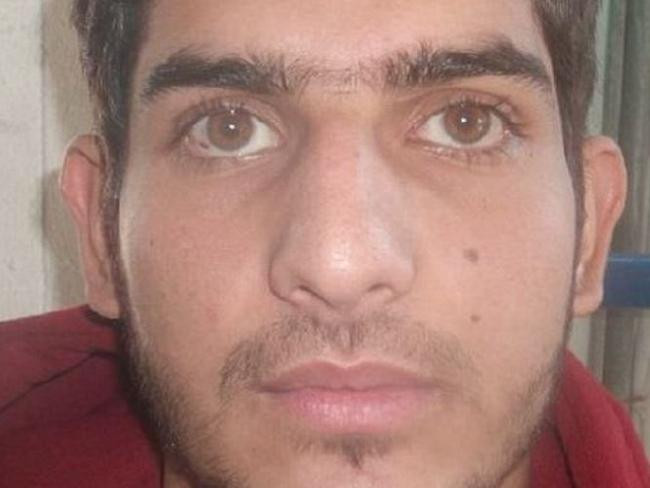 Chân dung những kẻ tấn công khủng bố kinh hoàng tại Paris ảnh 5