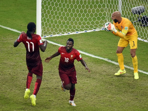 Chỉ hòa Mỹ 2-2, Bồ Đào Nha đứng trước khe cửa cực hẹp ảnh 1